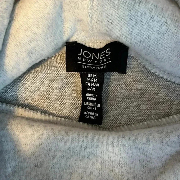 Super soft turtle/cowl neck sweater - Picture 3 of 5